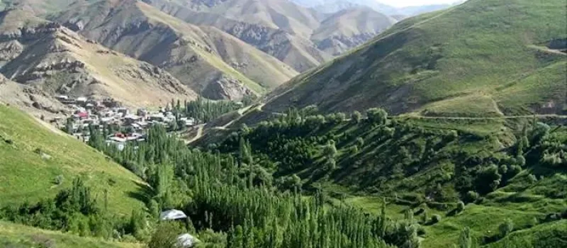 کوه های سرسبز اطراف روستای حسین آباد فریدونکنار 4584637463